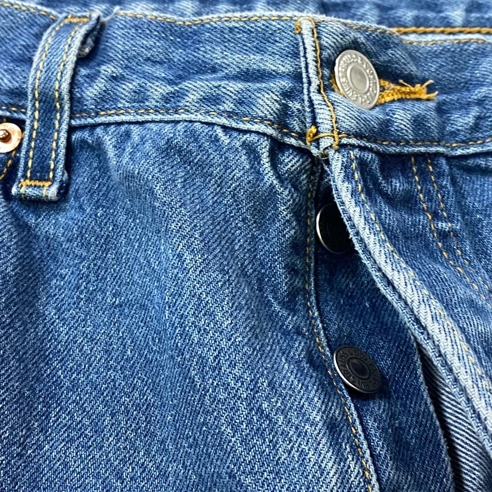 Levi's 501 Jeans Mens 36x32 Heritage 100% Cotton Straight Leg Blue Medium Wash